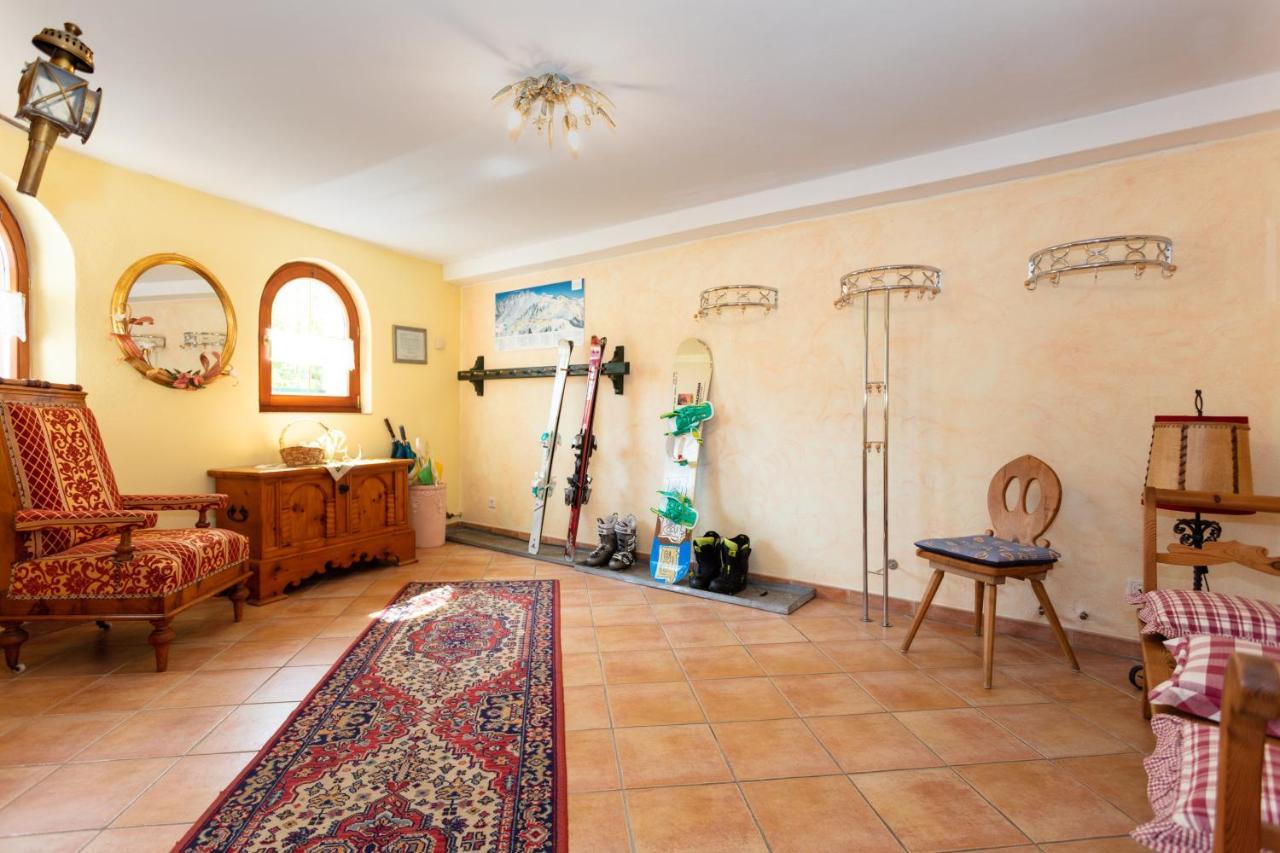 לופר Pension Sonneck מראה חיצוני תמונה